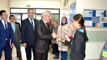 İl Milli Eğitim Müdürü Cengiz'den Ayvalıktaki 'En Başarılı ve En Teknolojik' Okullara Ziyaret