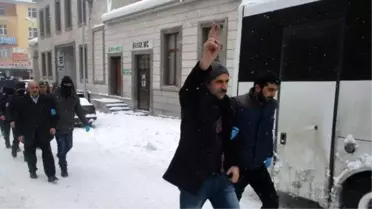 Bulanık'ta Gözaltına Alınan 20 Kişi Serbest Bırakıldı