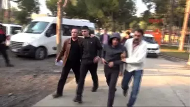 Adana İş Yerine Girmeye Çalışan Hırsızı Öldürdü