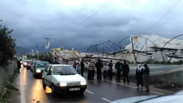 Demre'de Hortum Yıktı Geçti: 8 Yaralı