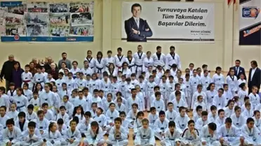Tekvandocular Kuşak Sınavında Ter Döktü