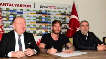 Antalyaspor'a Ömer Şişmanoğlu'ndan İmza