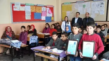 Muşlu Çocuklar Yetim Kardeşlerine Harçlıklarını Gönderiyor