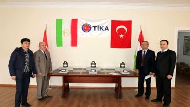 Tacikistan Jeoloji Enstitüsü'ne Deprem Ölçüm Cihazı Desteği