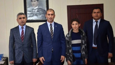 Teog Türkiye Birincisi Güler, Kaymakam Aksu'yu Ziyaret Etti