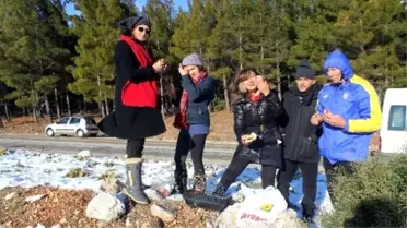 Kar'da Piknik Keyfi