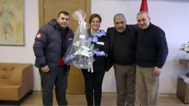 Şampiyonlardan Başkan Pekdaş'a Teşekkür Ziyareti
