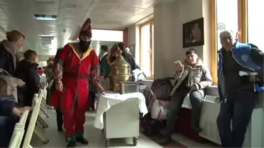 Çocukların Hastane Fobisine 'Hacivat ve Karagöz'Lü Çözüm
