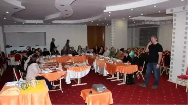 Sağlıkçılar 'Yenidoğan Canlandırma' Eğitimi Aldı