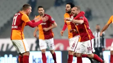 Galatasaray'ın Mali Krizinin Sebebi Prandelli ve Mancini!