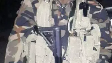 Şehit Polisin Cenazesinde, Çocukları Şapka ve Beresini Taktı