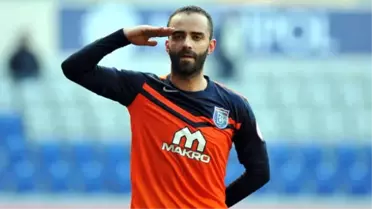 Semih Şentürk'ten Asker Selamına Açıklama: Zoruma Gitti