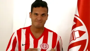 Yeni Transferler Sahne Aldı