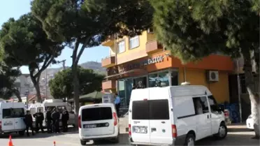 Otogarda Canlı Bomba Düzeneği ve Silahlarla Yakalandılar (4)