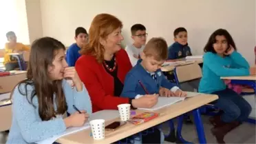 Yunusemre'den Öğrencilere Yönelik Karikatür Atölyesi