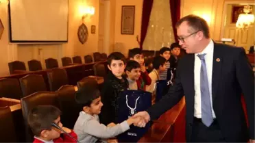 TÜBİTAK'tan İzmir Üniversitesi Projesine Destek