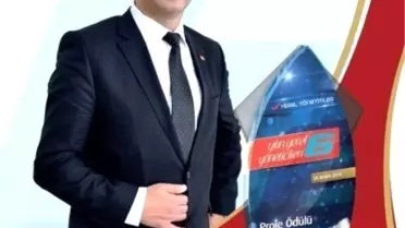 Başkan Nejdet Demir'e Yılın Yönetici Ödülü