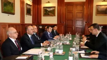 Çavuşoğlu: 'Yarın O Yılan Gelir Sizi de Sokar'