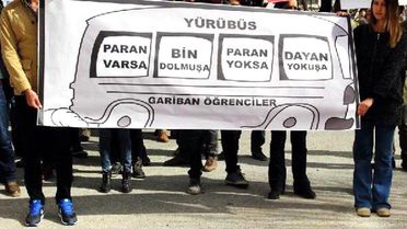 Muğla Üniversitesi'nde Ulaşım Zammına Protesto