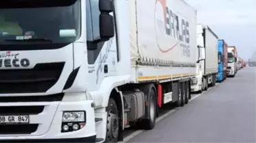 Yunanistan'daki Eylem 7 Kilometre Tır Kuyruğu Oluşturdu