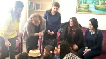 Gül Düzgün'den Çocuk Evleri Ziyareti