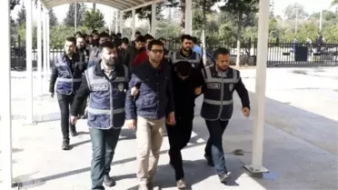 Paralel Operasyonu Sanığı 17 Kişi Adliyeye Sevk Edildi