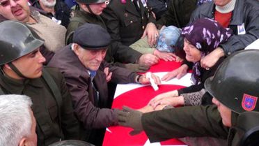 Şehit Astsubay Erkan Tümer'i 10 Bin Uşaklı Uğurladı