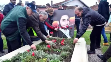Motosiklet Kazasında Hayatını Kaybeden Genç, Ölümünün İkinci Yılında Anıldı
