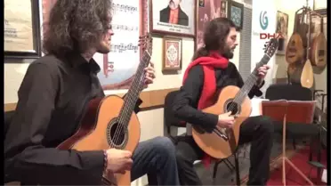 Prizren'de Gitar Dinletesi Büyük Beğeni Topladı