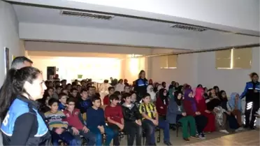 Nazilli'de Toplum Destekli Polisler Öğrencileri Bilgilendiriyor
