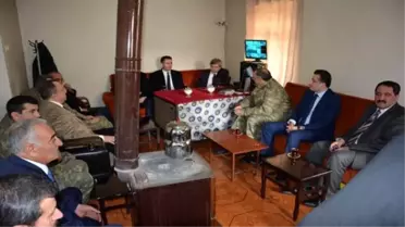 Bitlis Valisi Çınar, Esnaflarla Bir Araya Geldi