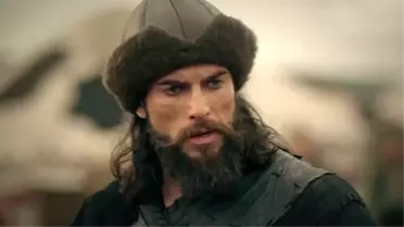 Diriliş'in Turgut Alp'inin Fotoğrafı Hayranlarını Şaşırttı