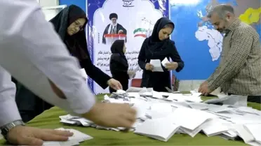 İran'da Şahinlere Büyük Darbe! Seçimlerin Galibi Rafsancani ve Ruhani