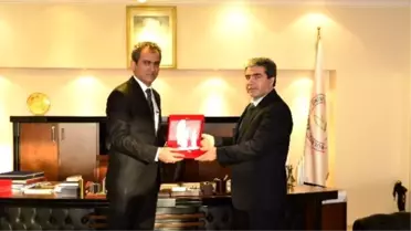Genç İlahiyat Yeniden Bülent Ecevit Üniversitesi'nde Program Gerçekleştirdi