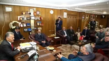 Turan-sarımsaklı Derneği Yönetim Kurulu Melikgazi Belediyesi Çalışmaları ile Bilgilendirildi