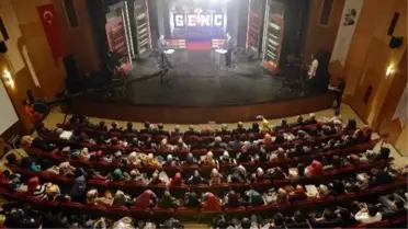 Bü 'Genç İlahiyat' Programına Ev Sahipliği Yaptı