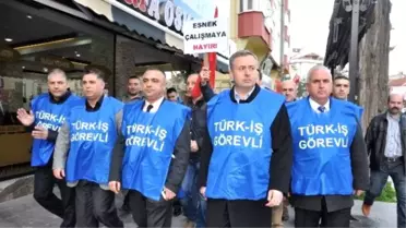 Sendikalar, İmzaları AK Parti'ye Teslim Etti