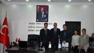 Pervari Kaymakamı'ndan Başarılı Personellere Ödül