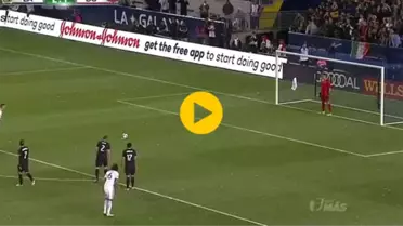 Gerrard La Galaxy'i Sırtlıyor