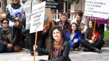Kadınlar Günü'nde Oturma Eylemi