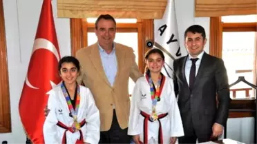 Avrupa Üçüncüsü Tekvandoculardan Başkan Gençer ve Müdür Bilen'e Ziyaret