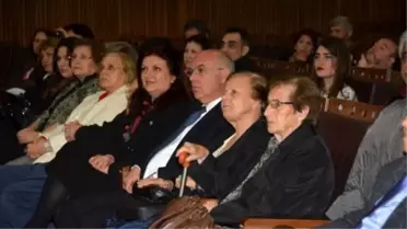 Başkan Eşkinat 'Kadınlarımızın Sevdaları' Fotoğraf Sunumuna Katıldı