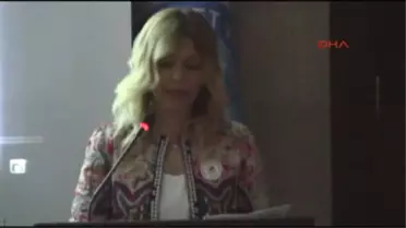 İskenderun CHP'li Böke: Siyasette Erkekleşmeden Kadın Olmak Çok Kıymetli
