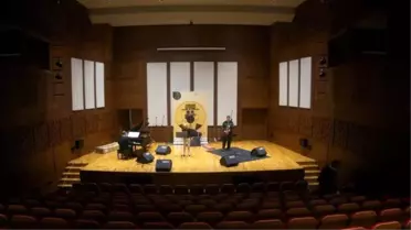 İzmir'de düzenlenen Avrupa Caz Festivali'nde Romanya Prömiyeri