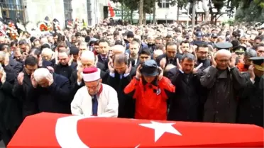 Patlamada Hayatını Kaybeden Başmüfettiş Toprağa Verildi