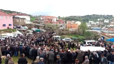 Yenipazarlı Mehmet Emin Hoca'yı Binler Uğurladı