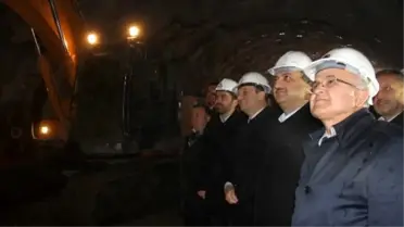 Türkiye'de Artık Şehirler Değil Mahalleler Bile Duble Yolla Birbirine Bağlanıyor