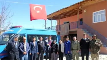 Kaymakam Ali Türk, Şehit Ailelerini Ziyaret Etti