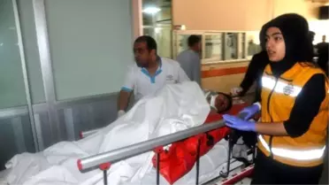 Nizip'te Trafik Kazası: 1 Ölü, 4 Yaralı
