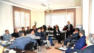 Şuski Akçakal'de Durum Analizi Toplantısı Yaptı.